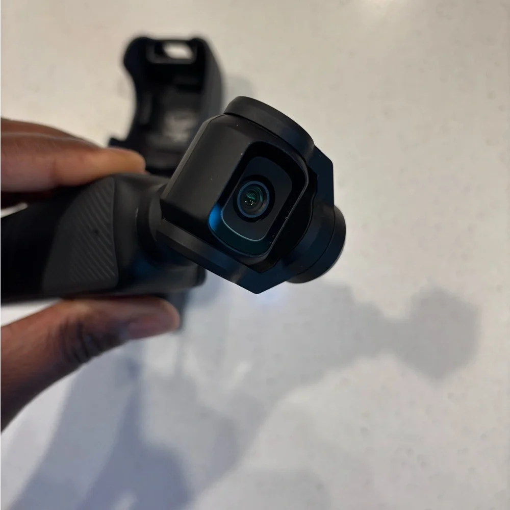 DJI OSMO Pocket 3 handheld camera touchscreen - Picture 4 of 4